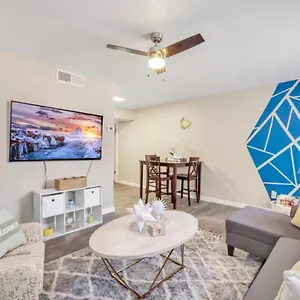 Cozy W Pool And Free Parking At , Phoenix United States